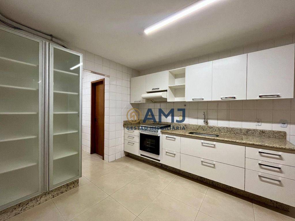 Apartamento à venda com 3 quartos, 96m² - Foto 4