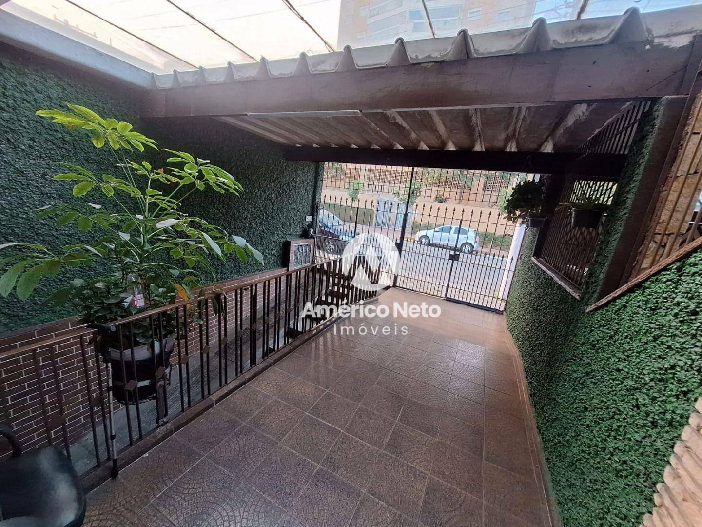 Casa à venda e aluguel com 3 quartos, 300m² - Foto 60