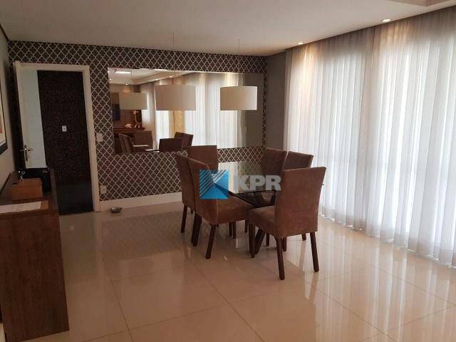 Apartamento à venda com 3 quartos, 194m² - Foto 2