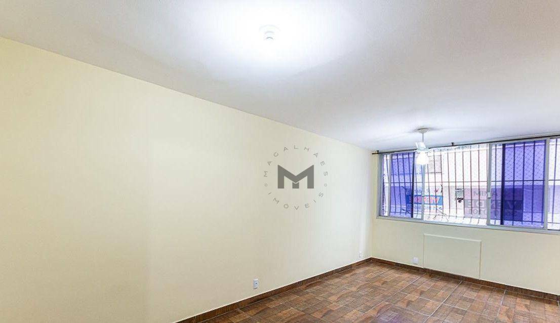 Apartamento à venda com 2 quartos, 85m² - Foto 2