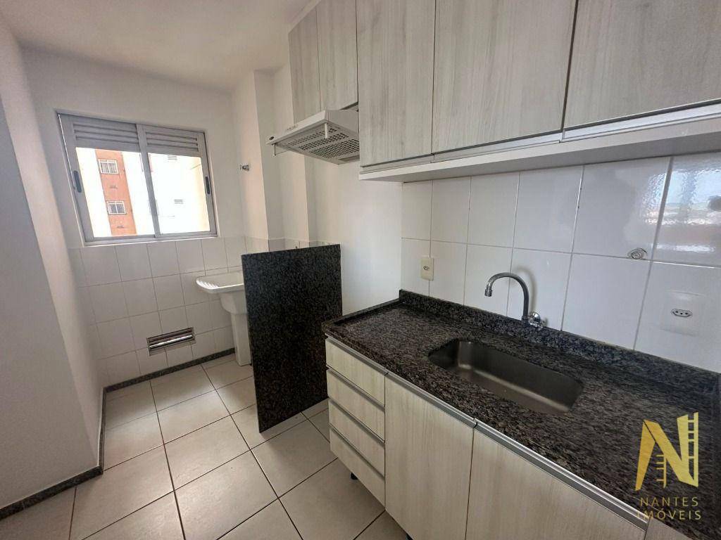 Apartamento para alugar com 3 quartos, 72m² - Foto 6