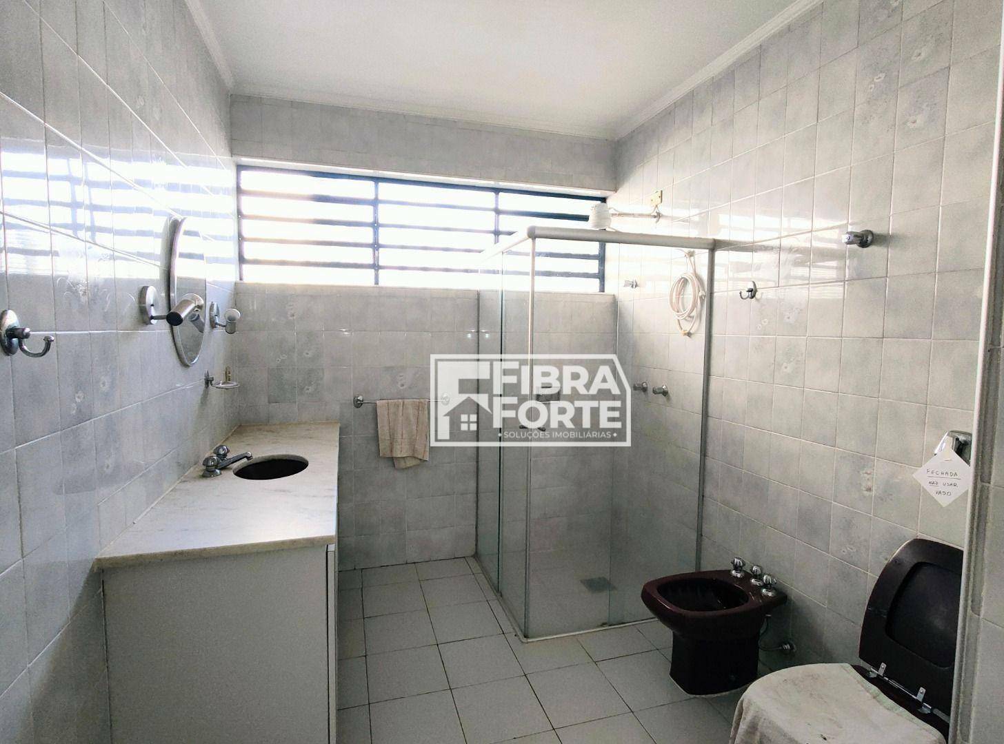 Casa à venda com 4 quartos, 262m² - Foto 20