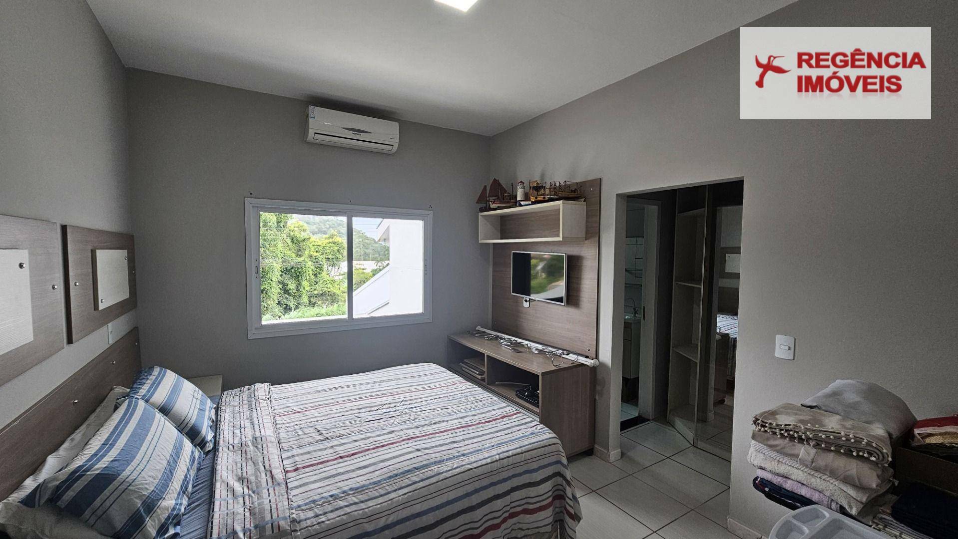 Casa à venda com 3 quartos, 120m² - Foto 14