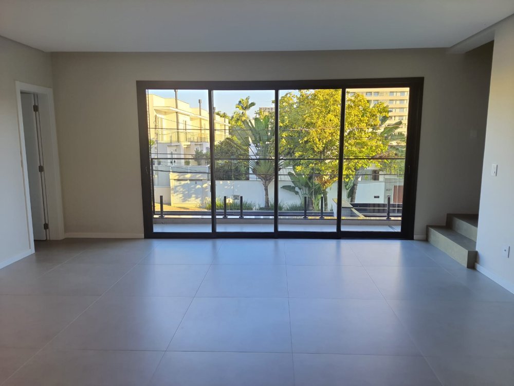 Casa à venda com 3 quartos, 296m² - Foto 12