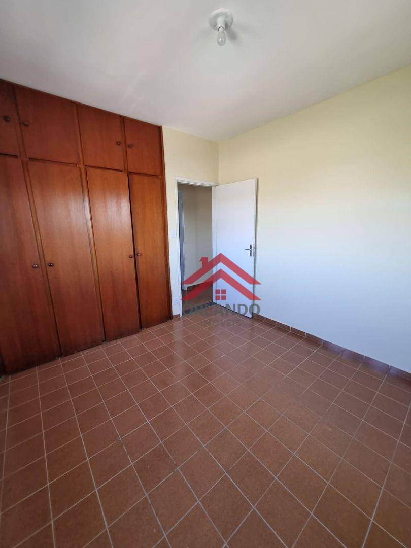 Apartamento à venda com 3 quartos, 80m² - Foto 3