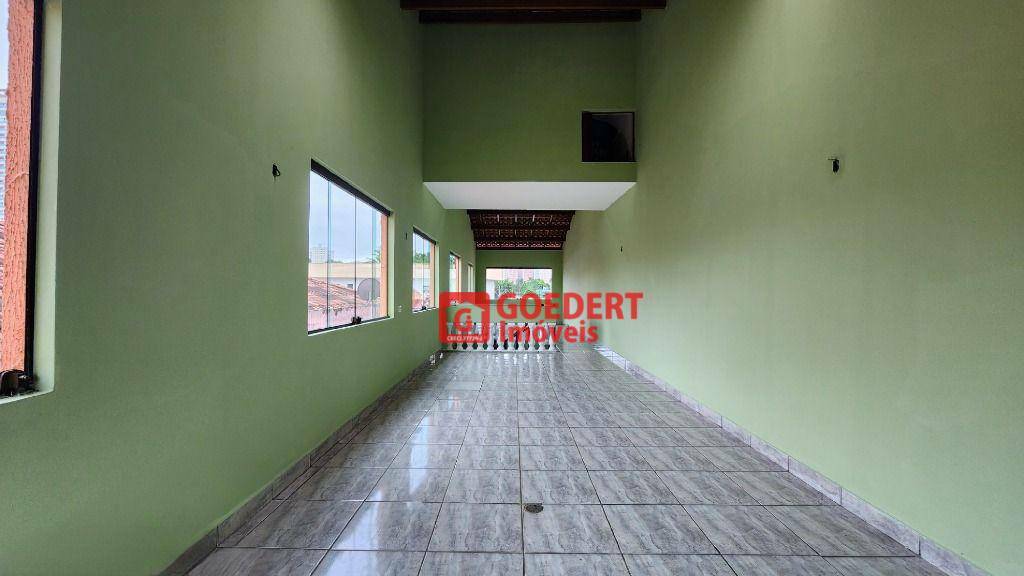 Sobrado à venda com 3 quartos, 220m² - Foto 33