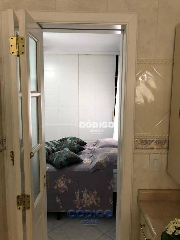 Sobrado à venda com 4 quartos, 350m² - Foto 22