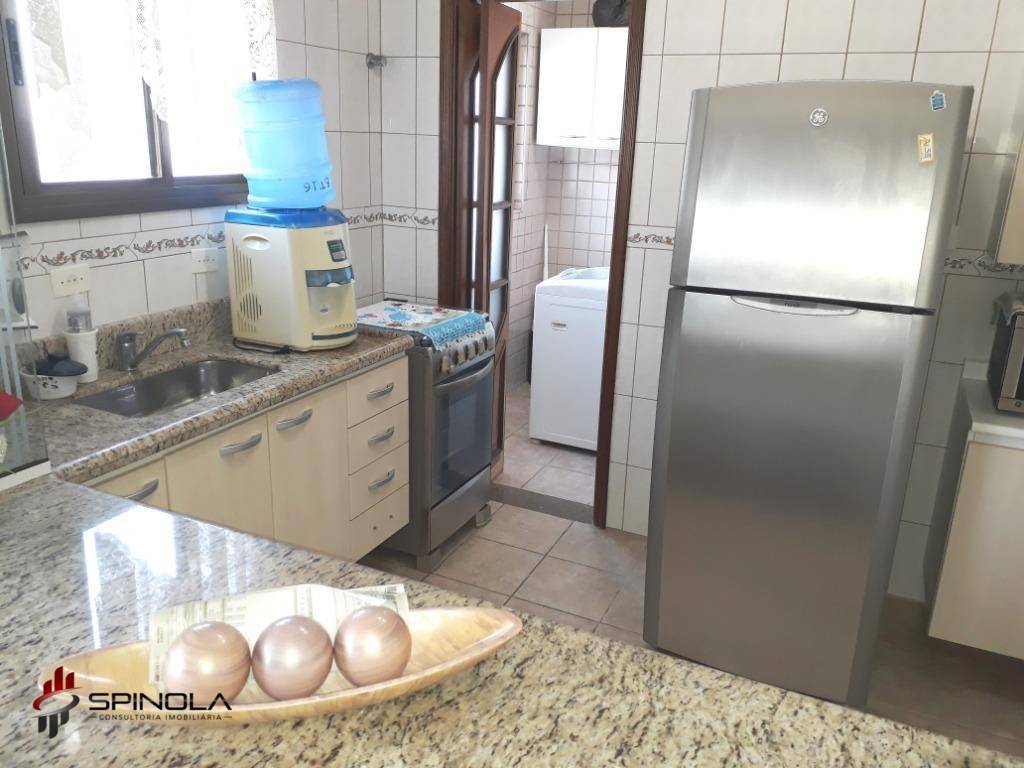 Apartamento à venda com 3 quartos, 180m² - Foto 14