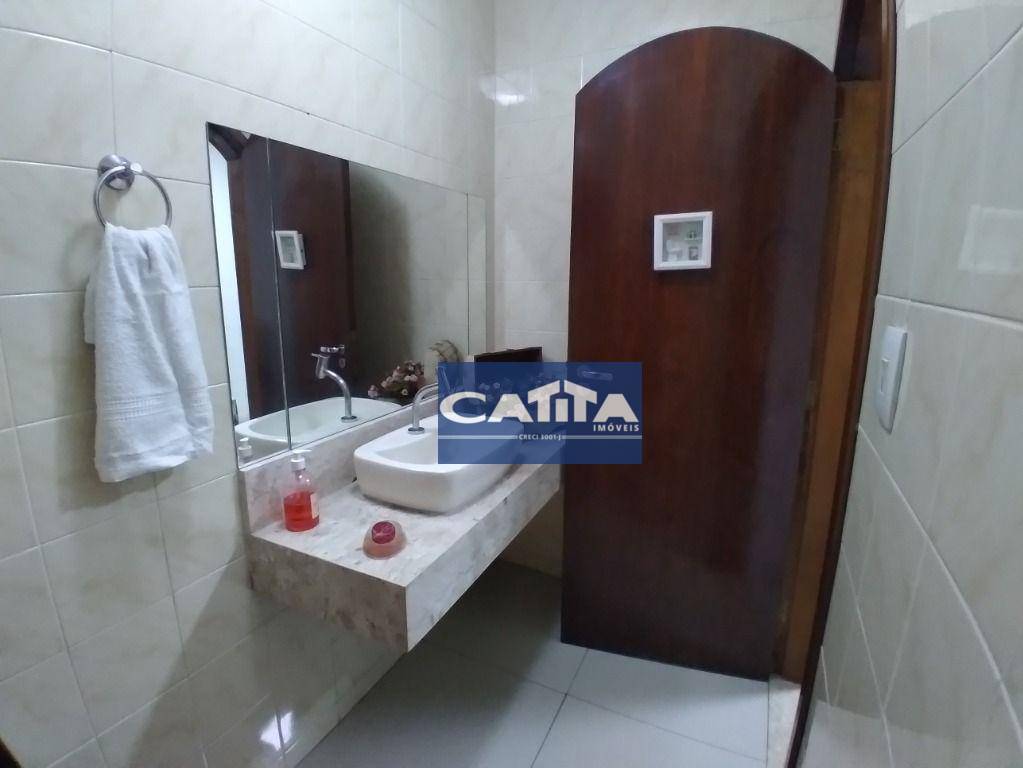 Sobrado à venda com 4 quartos, 240m² - Foto 7