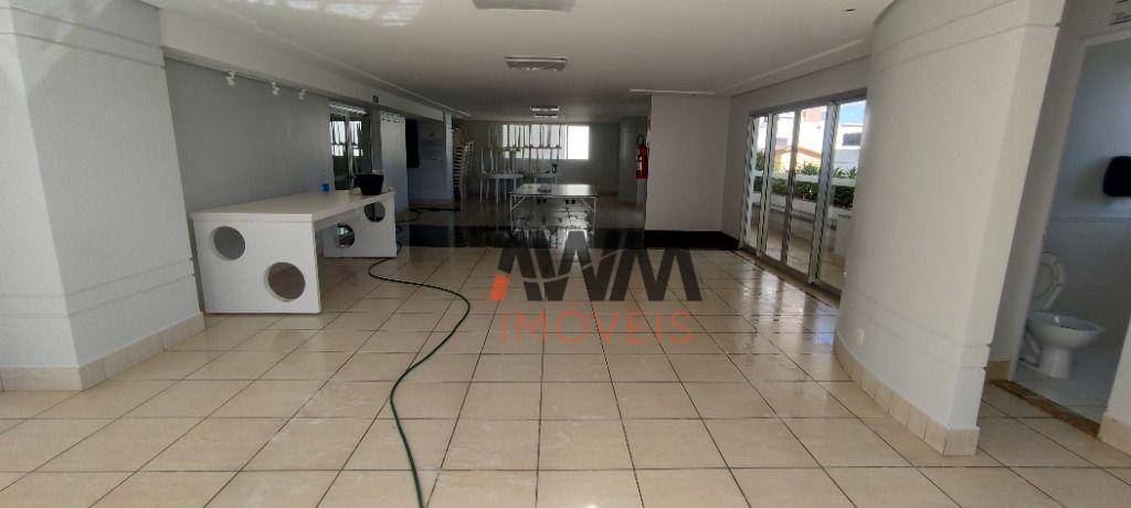 Apartamento para alugar com 2 quartos, 64m² - Foto 31