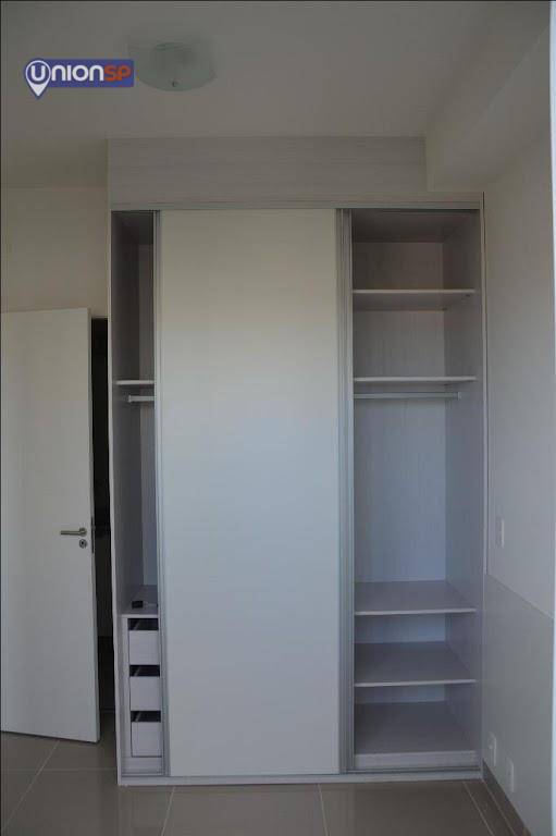 Apartamento à venda com 1 quarto, 33m² - Foto 9