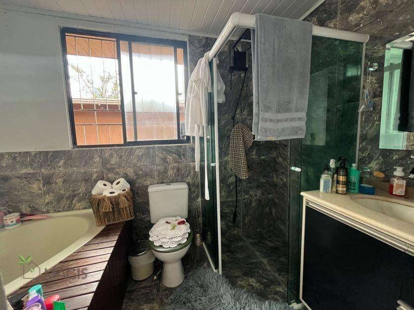 Casa à venda com 4 quartos, 230m² - Foto 19