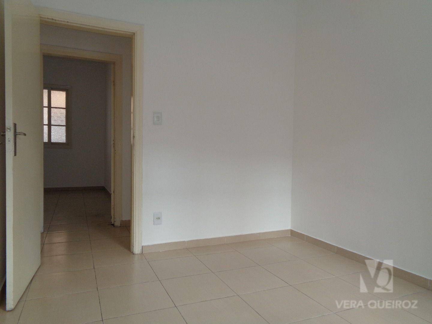 Apartamento para alugar com 3 quartos, 80m² - Foto 9