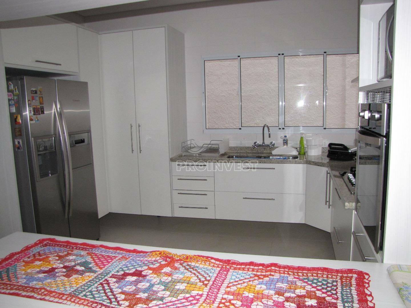 Casa à venda com 3 quartos, 300m² - Foto 15