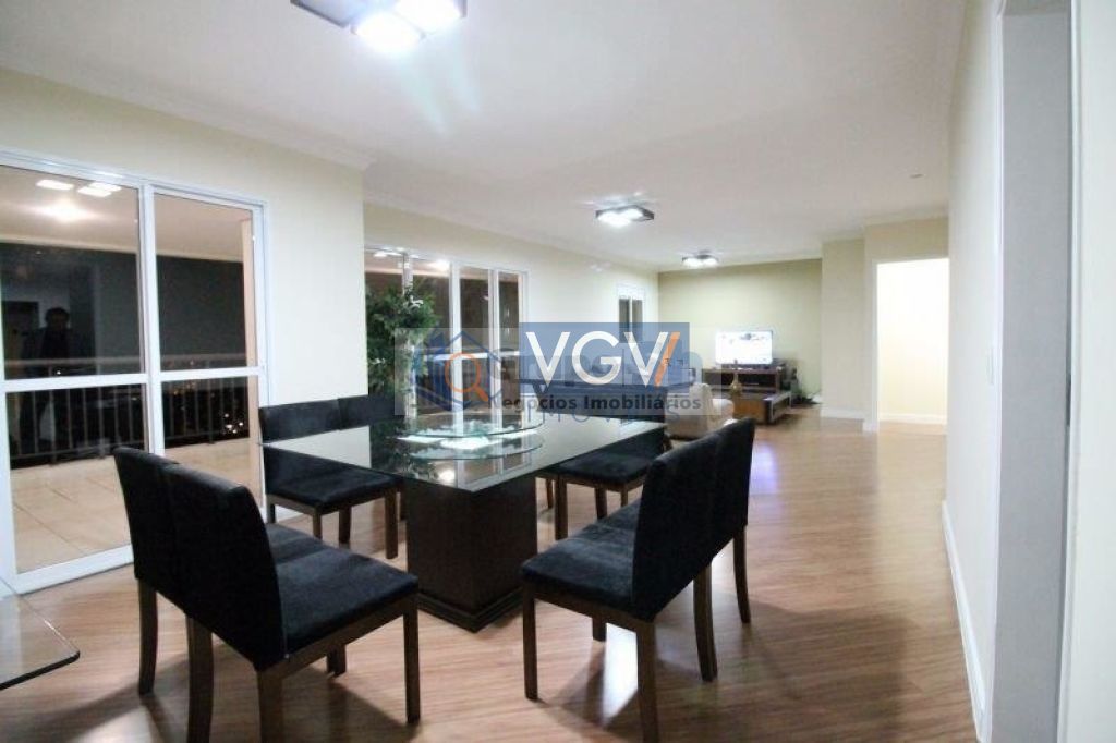 Apartamento à venda com 3 quartos, 170m² - Foto 2