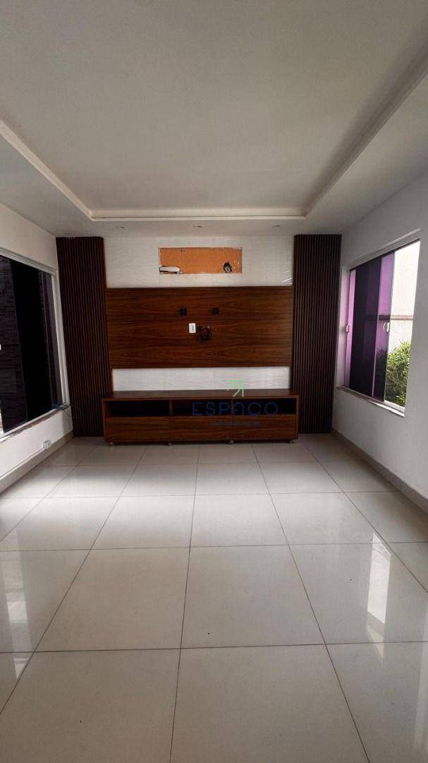 Casa de Condomínio à venda com 4 quartos, 160m² - Foto 4