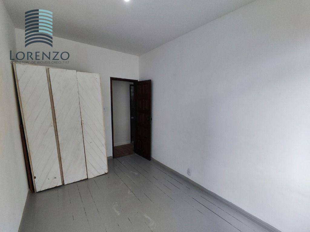 Apartamento para alugar com 3 quartos, 97m² - Foto 13