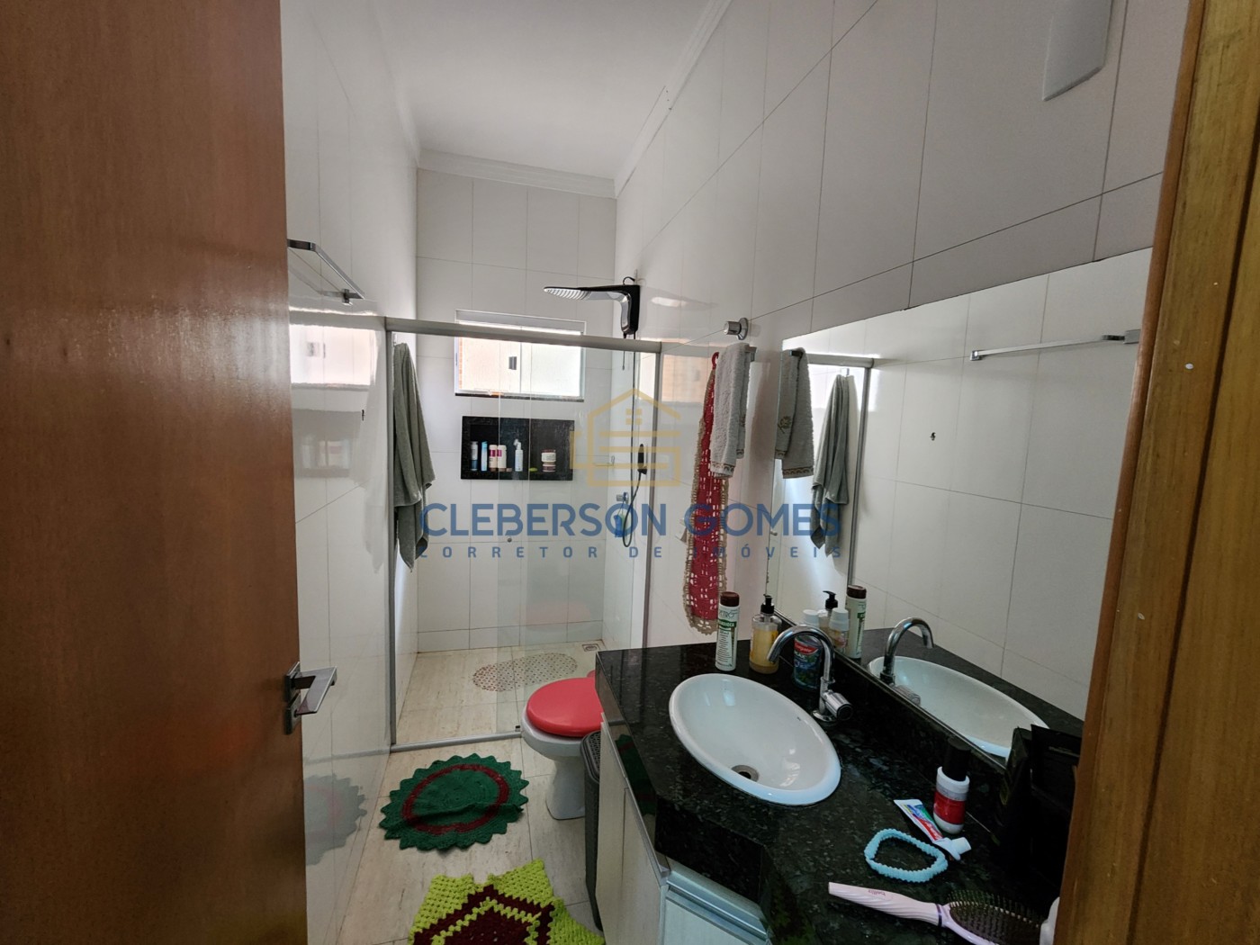 Casa à venda com 3 quartos, 201m² - Foto 9
