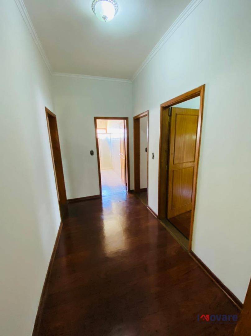 Casa à venda com 3 quartos, 321m² - Foto 12