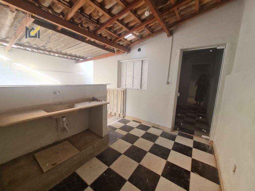 Casa à venda com 4 quartos, 100m² - Foto 13