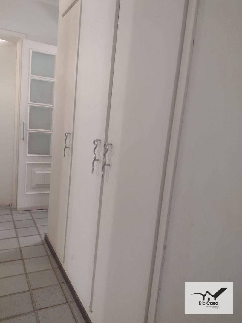 Apartamento à venda com 3 quartos, 200m² - Foto 20