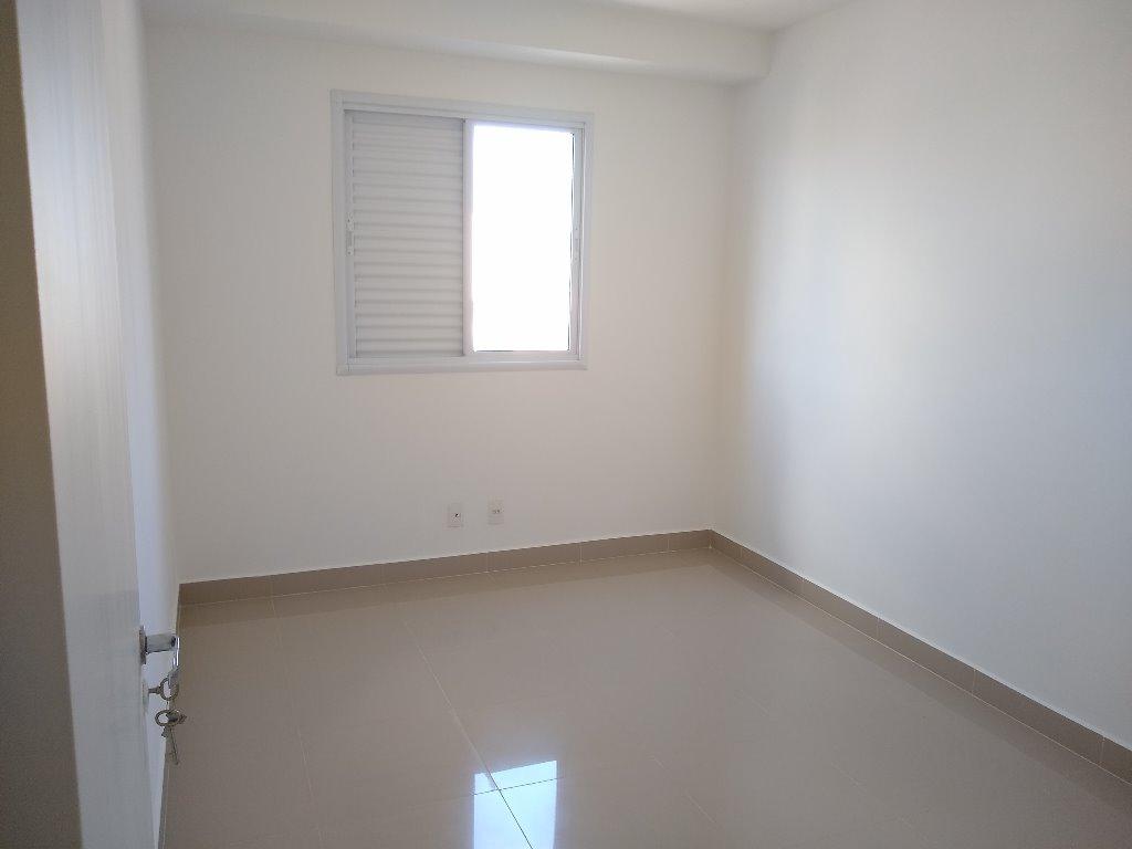 Apartamento para alugar com 2 quartos, 65m² - Foto 7