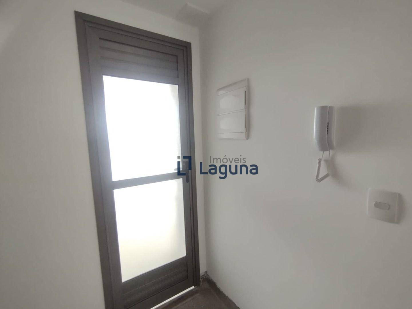 Apartamento à venda com 2 quartos, 68m² - Foto 13