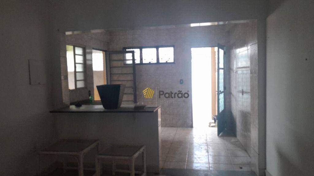 Sobrado à venda com 7 quartos, 316m² - Foto 25