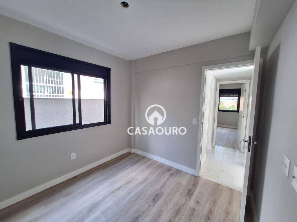 Apartamento à venda com 3 quartos, 96m² - Foto 11