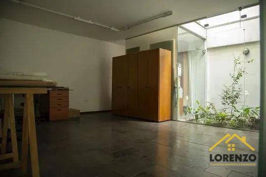 Sobrado à venda e aluguel com 4 quartos, 200m² - Foto 13