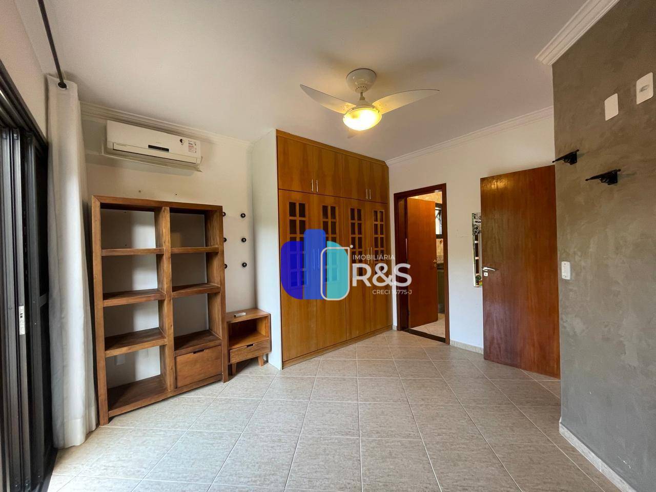 Casa de Condomínio para alugar com 4 quartos, 393m² - Foto 48