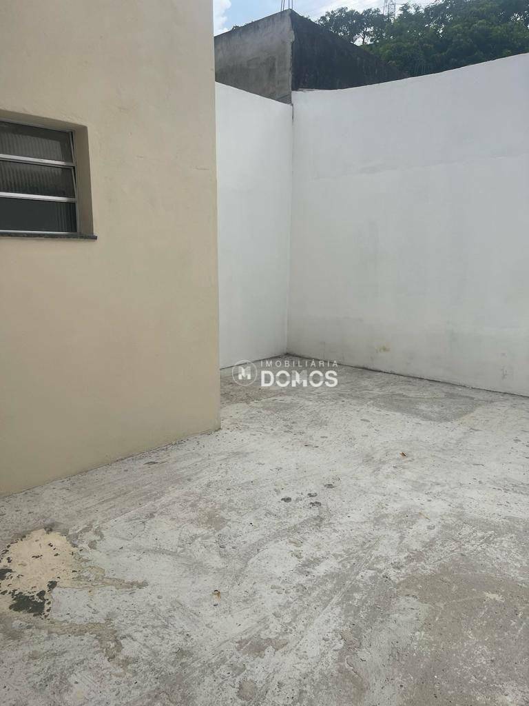 Casa à venda com 2 quartos, 66m² - Foto 18