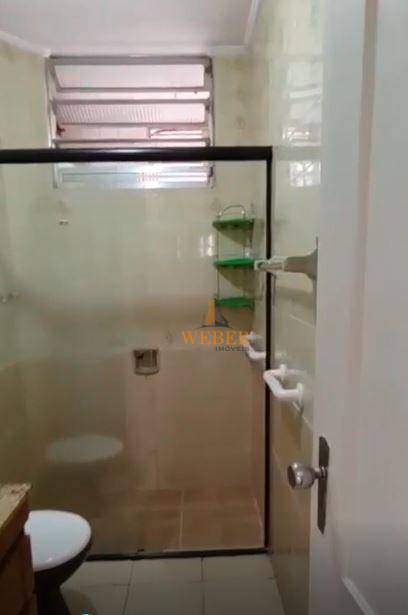 Apartamento à venda com 2 quartos, 70m² - Foto 2