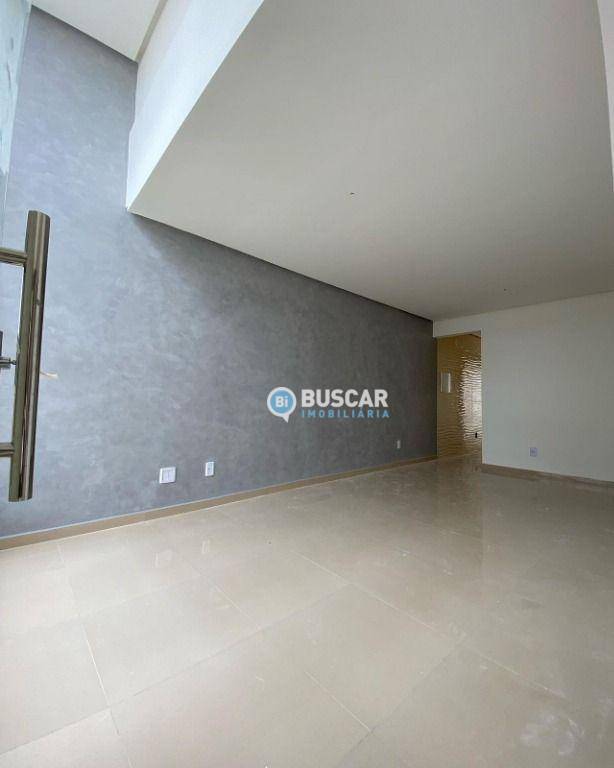 Casa à venda com 3 quartos, 66m² - Foto 2