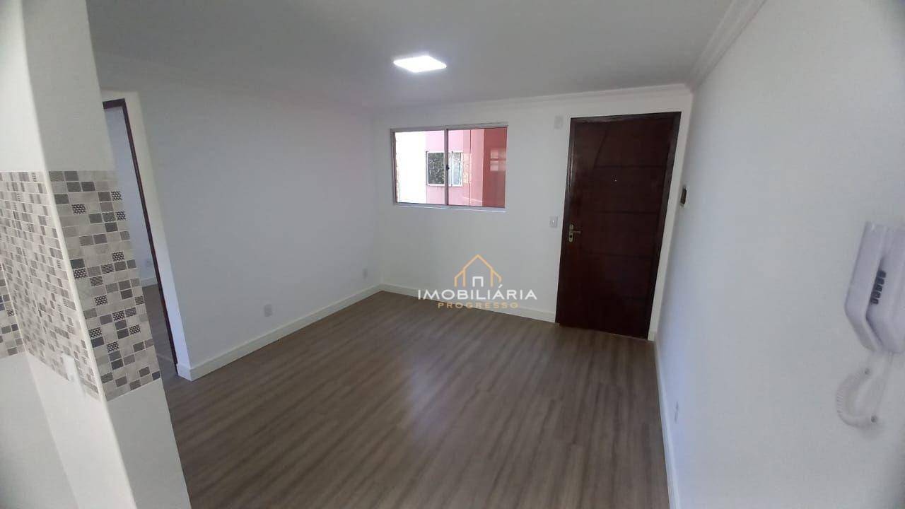 Apartamento à venda com 2 quartos, 42m² - Foto 4