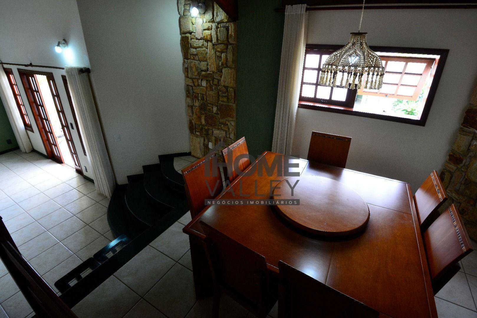 Casa de Condomínio à venda com 3 quartos, 260m² - Foto 26