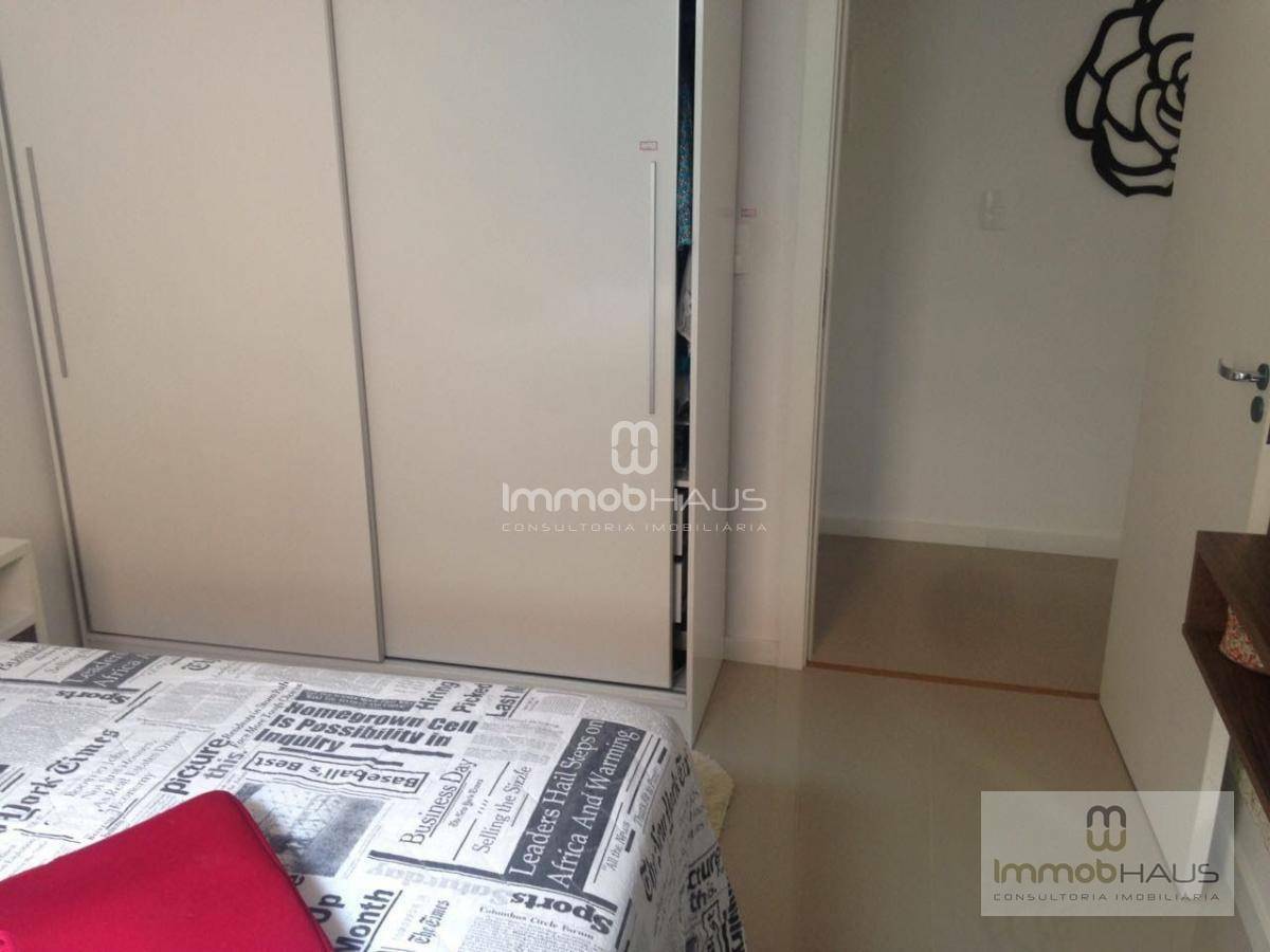 Apartamento à venda com 2 quartos, 55m² - Foto 12