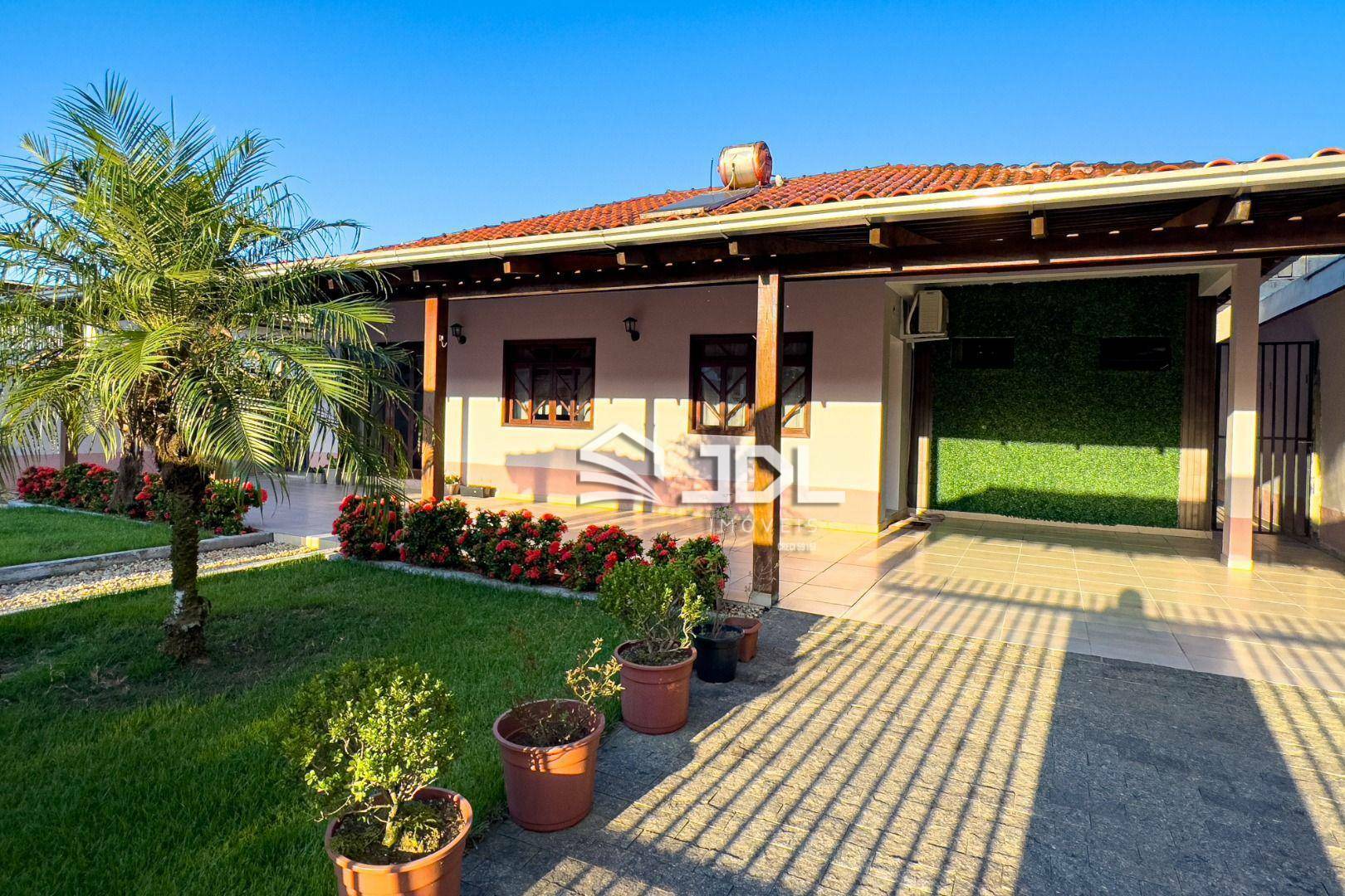Casa à venda com 4 quartos, 250m² - Foto 25