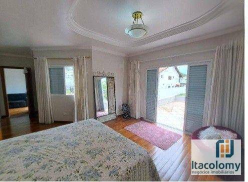 Casa de Condomínio para alugar com 4 quartos, 400m² - Foto 20