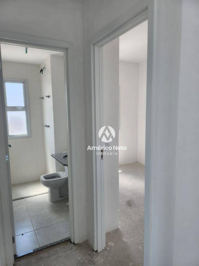 Apartamento à venda com 2 quartos, 64m² - Foto 2