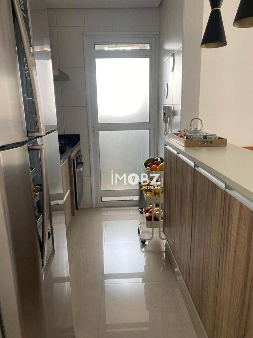 Apartamento à venda com 2 quartos, 64m² - Foto 20