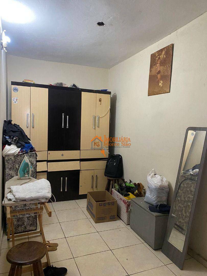 Casa para alugar com 2 quartos, 300m² - Foto 3