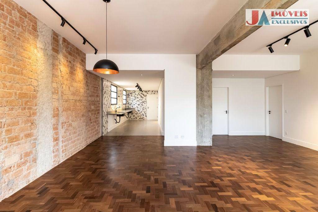 Apartamento à venda com 3 quartos, 212m² - Foto 18