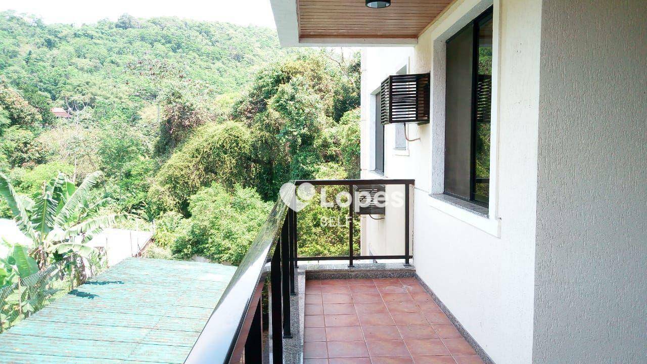 Apartamento à venda com 3 quartos, 120m² - Foto 4