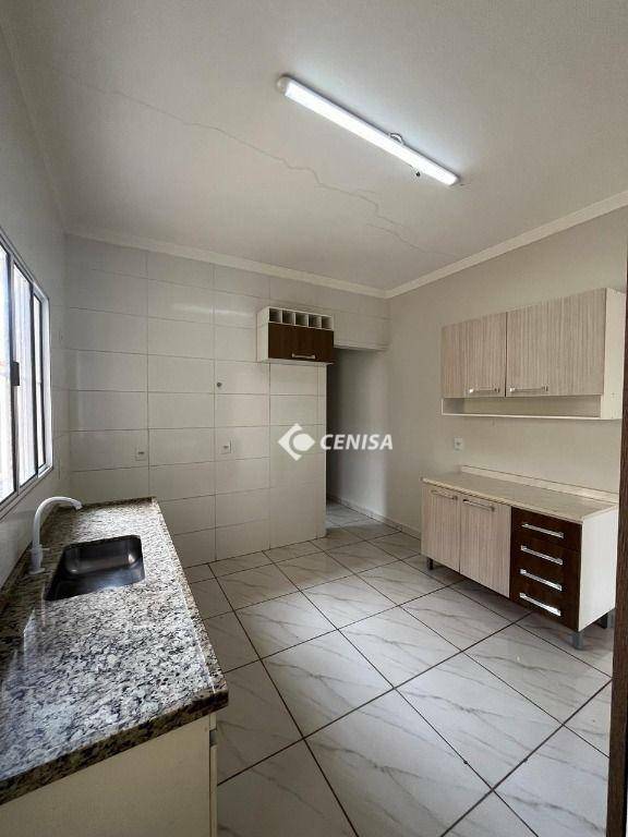 Casa à venda com 2 quartos, 70m² - Foto 14