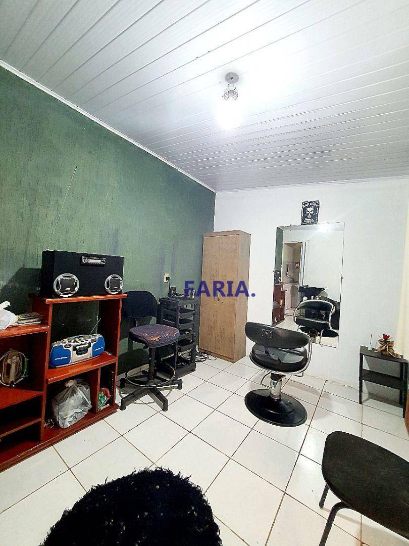 Casa à venda com 3 quartos, 119m² - Foto 12