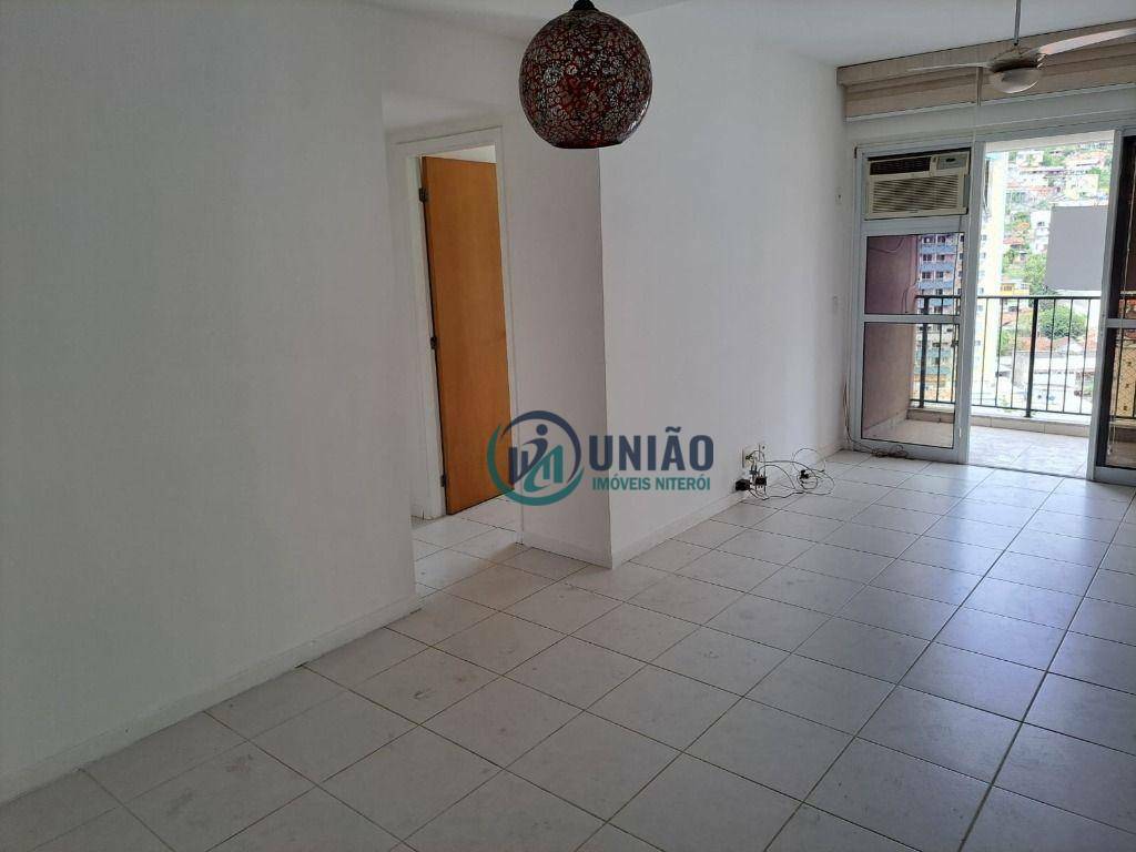 Apartamento à venda com 3 quartos, 83m² - Foto 1