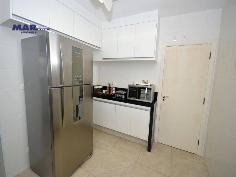 Apartamento à venda com 3 quartos, 170m² - Foto 16