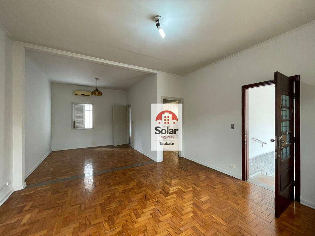 Casa à venda com 2 quartos, 157m² - Foto 1