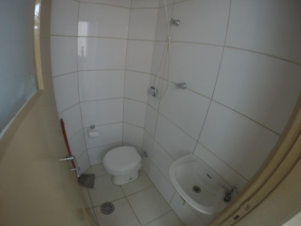 Apartamento à venda e aluguel com 2 quartos, 70m² - Foto 16